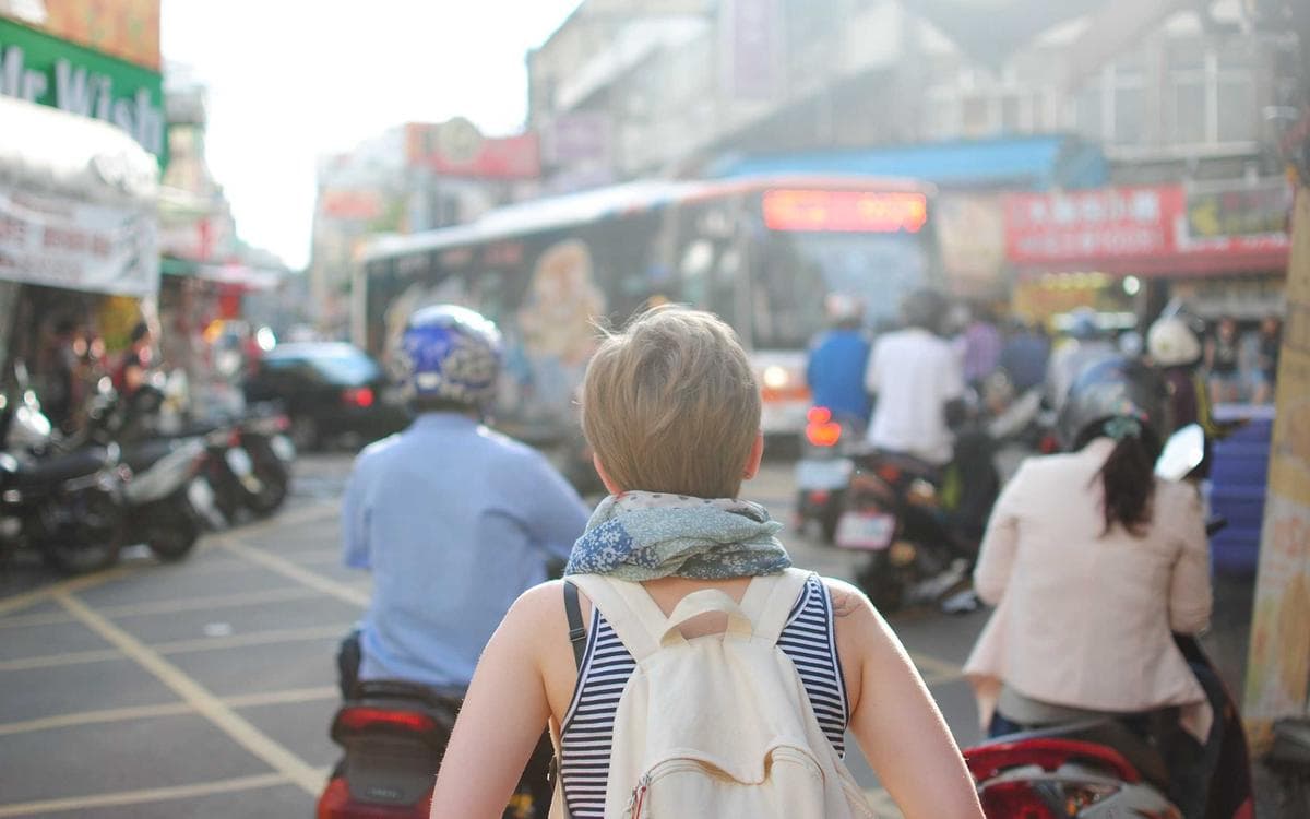 A Morning Breath Routine That Sticks — everyday setting